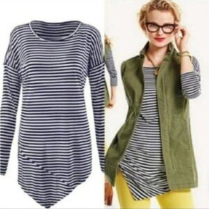 New CABI Medium Long Sleeve Boat Striped Asymmetrical Hem Tee Shirt Navy Blue